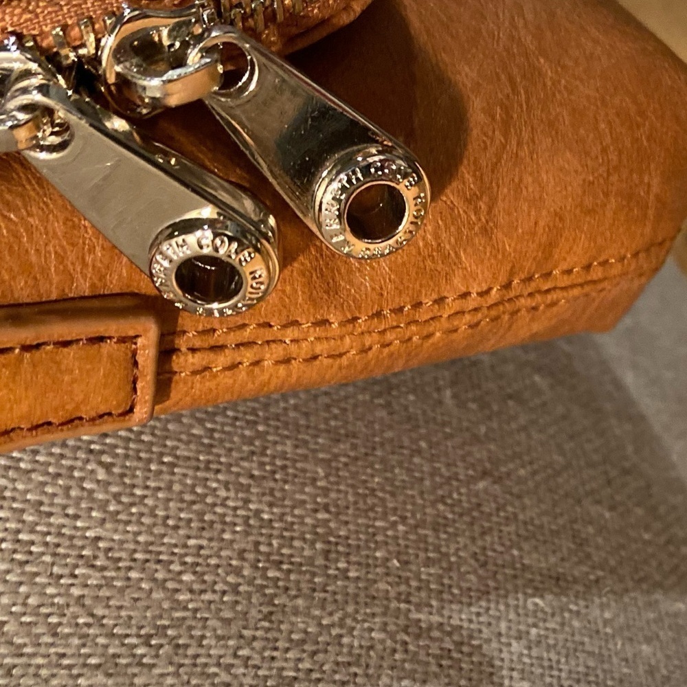 Kenneth Cole Reaction~NWT~Sweet~Faux Leather~Fold-Over Flap~Mini~Crossbody Bag - Picture 5 of 12